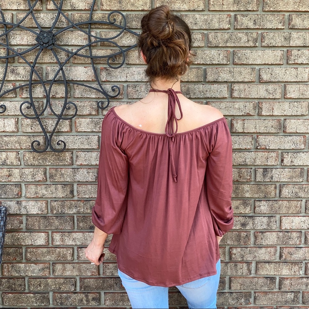 ❗️2/$18❗️Cold Shoulder Halter Top🇺🇸 - Picture 6 of 8